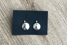 Load image into Gallery viewer, Silver Hammered Disc Earrings